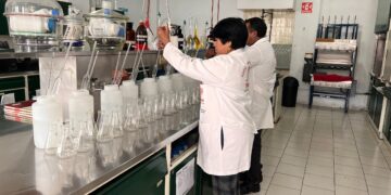 Fortalece Ricardo Moreno monitoreo y análisis para garantizar la calidad del agua en Toluca