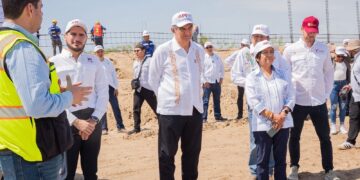 Constatan Américo y titular de la Sedatu obras de urbanización en el Puerto del Norte en Matamoros