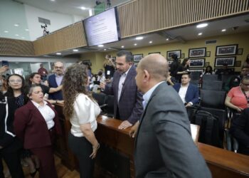 Pérez Cuéllar confronta al PAN en el Congreso de Chihuahua y defiende manejo de deuda heredada