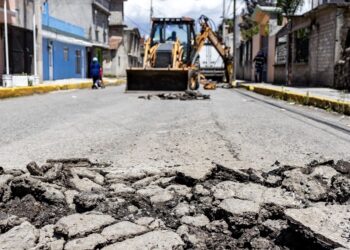 Mantiene Toluca programa de bacheo 2026 en todas las delegaciones