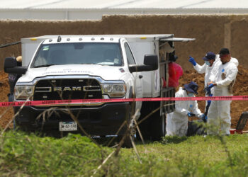 FGR se defiende por caso Izaguirre: asegura manejo forense correcto tras presión de familias