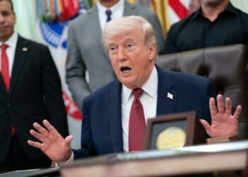 Escala la crisis en Medio Oriente: Irán cierra Ormuz y Trump advierte nuevos ataques