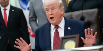 Escala la crisis en Medio Oriente: Irán cierra Ormuz y Trump advierte nuevos ataques