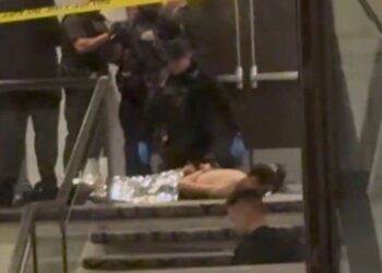 Tirador en cena de Trump enfrentará múltiples cargos: esto se sabe del agresor