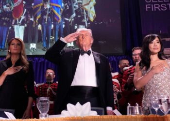 Investigación apunta a Trump como objetivo del tiroteo en cena oficial en Washington