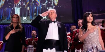 Investigación apunta a Trump como objetivo del tiroteo en cena oficial en Washington