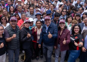 Gobernadora Delfina Gómez y alcalde Ricardo Moreno dan banderazo de arranque a pavimentación intensiva en Gómez Farías