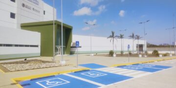 Garantizan obras de infraestructura hospitalaria atención médica en Tamaulipas