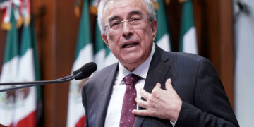 Rocha Moya pide licencia como gobernador de Sinaloa en medio de presión internacional