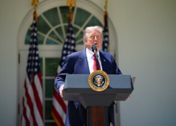 Trump arremete contra México: “los cárteles gobiernan el país, nadie más”