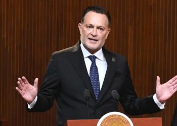 Mauricio Kuri respalda a Maru Campos ante amenazas de juicio político
