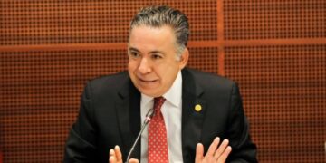 Enrique Inzunza niega contacto con autoridades de EE.UU. tras señalamientos
