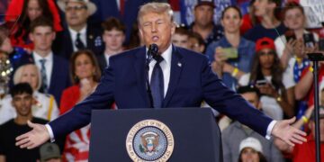 Trump utiliza tiroteo cerca de la Casa Blanca para defender proyecto de salón de baile