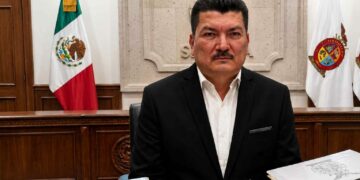 Antonio Almanza rechaza entregarse a EE.UU. y comparece ante la FGR