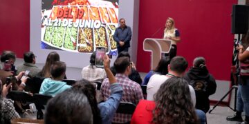 Invita Ricardo Moreno a la población y turistas a celebrar el Día del Padre en el “Chorizo Fest Futbolero 2026”