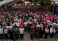 Más de 10 mil aficionados celebran triunfo de México en Plaza del Carmen