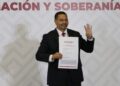 Arropan cientos de chihuahuenses a Cruz Pérez Cuéllar en su registro como defensor de la 4T en Chihuahua