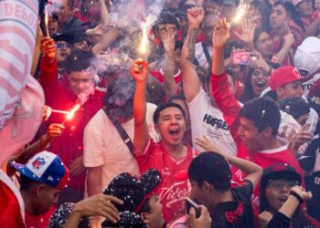 Toluca se pinta de rojo y celebra el campeonato de la Concacaf de los Diablos