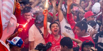 Toluca se pinta de rojo y celebra el campeonato de la Concacaf de los Diablos