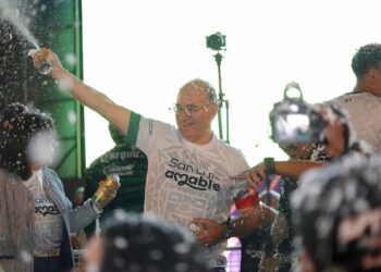 Más de 10 mil potosinos celebran triunfo histórico de México ante Chequia en Plaza del Carmen
