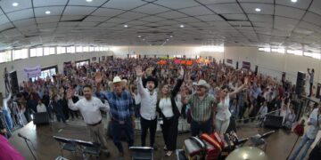Ante miles de ciudadanos, Sánchez Zumaya celebra exitosa asamblea informativa en Matehuala