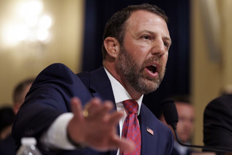 WASHINGTON (United States), 03/06/2026.- US Secretary of Homeland Security Markwayne Mullin testifies at a hearing of the House Committee on Homeland Security at the US Capitol in Washington, DC, USA, 03 June 2026. The hearing is expected to examine a proposed budget request for fiscal year 2027 for the Department of Homeland Security. EFE/EPA/WILL OLIVER
