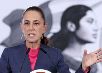 Sheinbaum pide a la FIFA reflexionar sobre el costo de los boletos del Mundial 2026