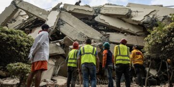 Aumenta Venezuela a mil 450 la cifra de muertos por el doble terremoto