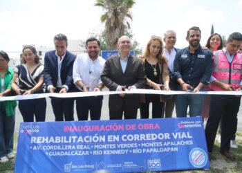 Entrega Enrique Galindo corredor vial que transforma la movilidad en Lomas