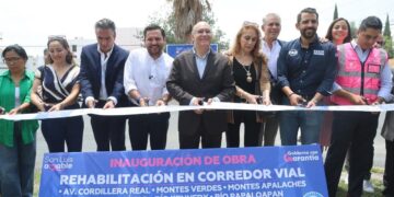 Entrega Enrique Galindo corredor vial que transforma la movilidad en Lomas