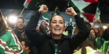 Celebra Sheinbaum el pase de México a octavos y destaca que el Tricolor jugó con el corazón