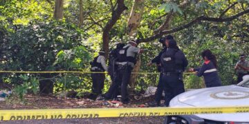Investigan abandono de cinco cuerpos en la autopista Orizaba-Puebla