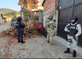 Detienen a siete personas y aseguran armamento y drogas en Guanajuato