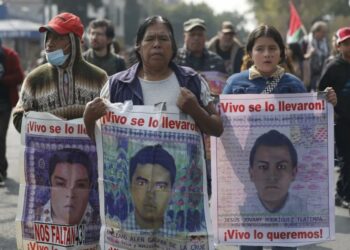Anticipa Sheinbaum más detenciones por el caso Ayotzinapa y promete verdad y justicia