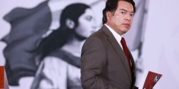 Elimina Gobierno modelo militarizado de 26 escuelas antes del próximo ciclo escolar
