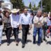 Supervisa Ricardo Moreno pavimentación de calles, con más de 55 años de espera