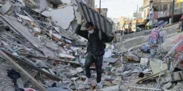 Suma Colombia 169 muertos y 668 heridos tras terremoto de magnitud 7.4