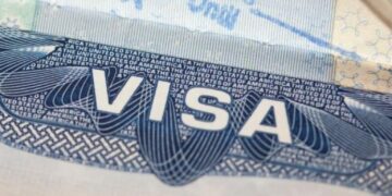 Advierte Embajada de EU que cancelará visas si existen razones
