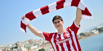 Hace oficial Olympiacos el fichaje de Armando “Hormiga” González