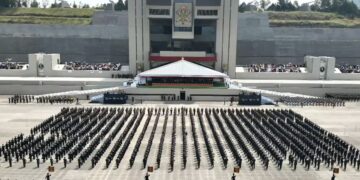 Encabeza Trevilla graduación de mil 300 elementos del Sistema Educativo Militar