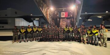 Mantiene México puente aéreo de ayuda humanitaria hacia Colombia