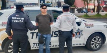 Detienen a presunto motoratón en Centro de Toluca
