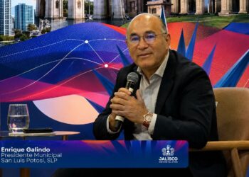 Presenta Enrique Galindo el modelo de la participación ciudadana de San Luis Capital en Congreso Nacional de Innovación