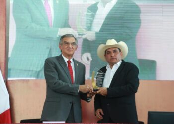En Hidalgo, reitera Américo colaboración para impulsar desarrollo de los municipios