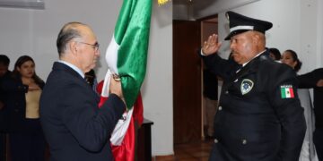 Encabeza Enrique Galindo Grito de Independencia y llama a defender las libertades