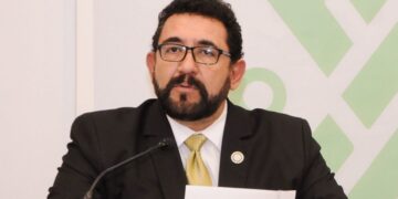 Acusa Hilda Lara a Ulises Lara de usar influencias para despojarla de una casa