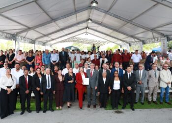 En Abasolo, impulsa Américo nuevas alternativas para el campo, obras y gestión de viviendas