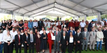 En Abasolo, impulsa Américo nuevas alternativas para el campo, obras y gestión de viviendas