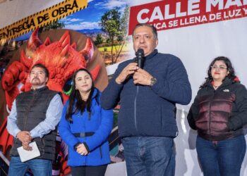 Cumple Ricardo Moreno compromisos con San Pablo Autopan al entregar paquete de obras