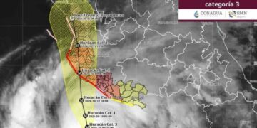 Se fortalece Simón a categoría 3 y podría llegar a categoría 4